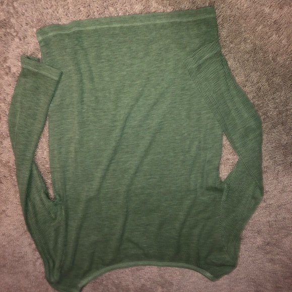 AE Soft And Sexy Top - Picture 4 of 5